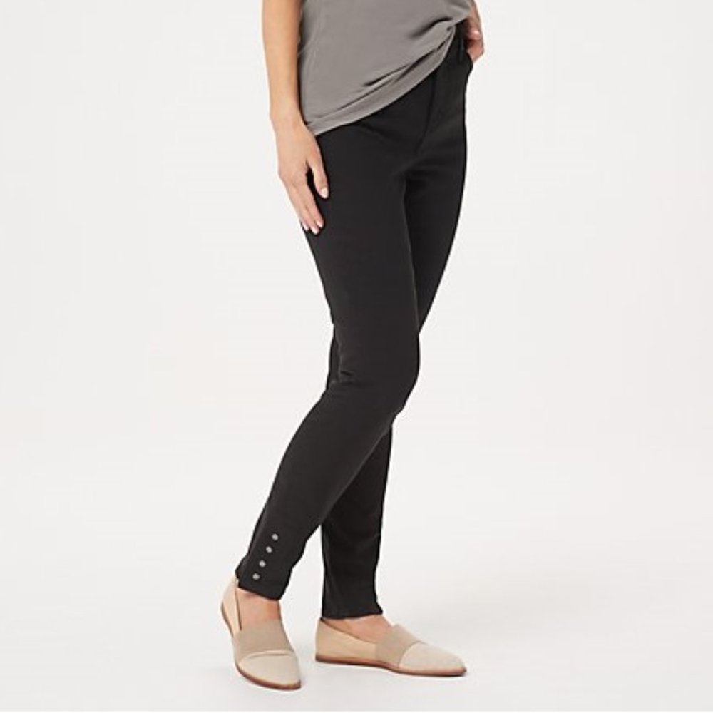 NWOT Martha Stewart Black Denim Ankle Jeans